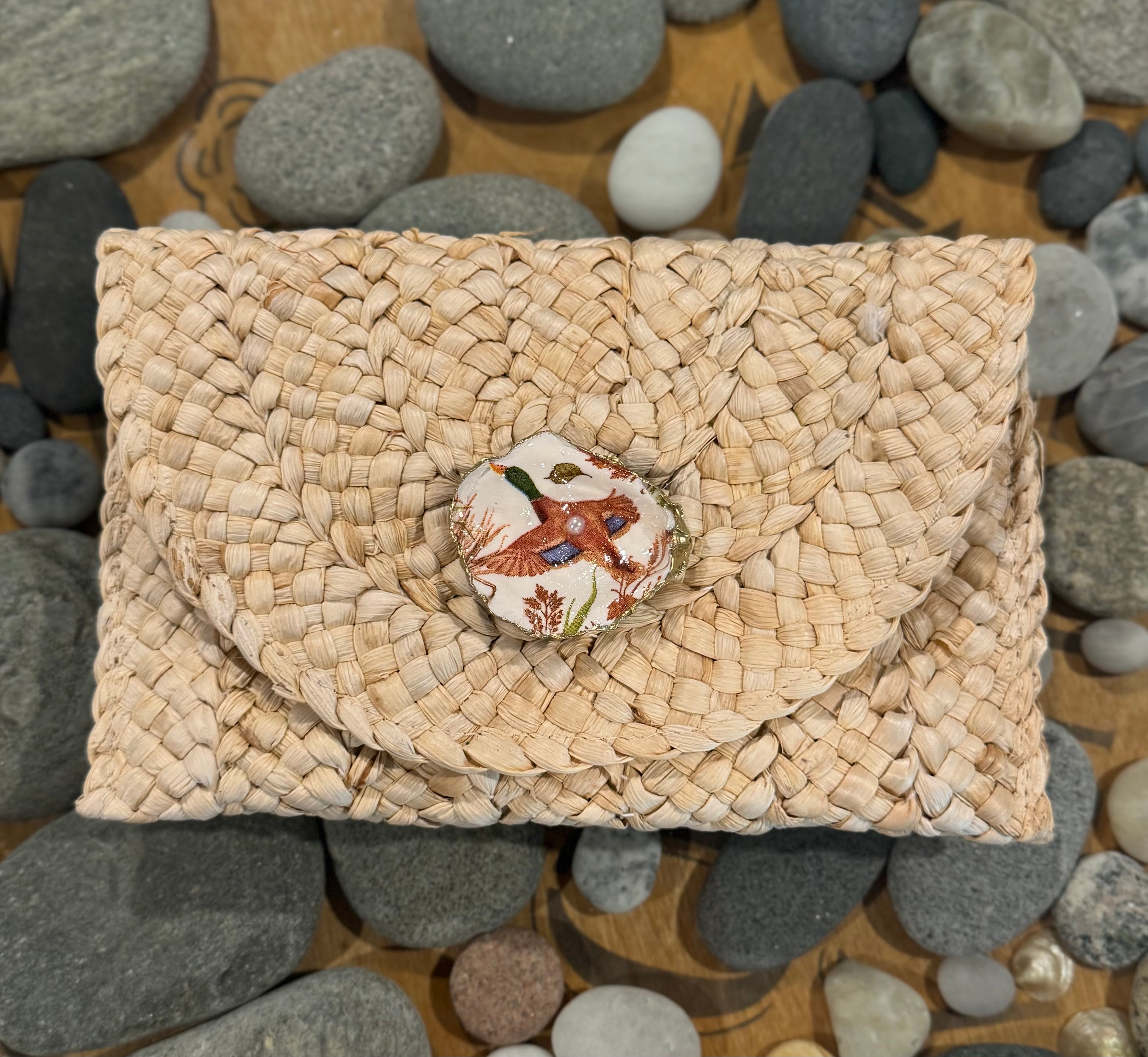 Oyster Embellished Straw Envelope Clutch - Natural with Flying Duck