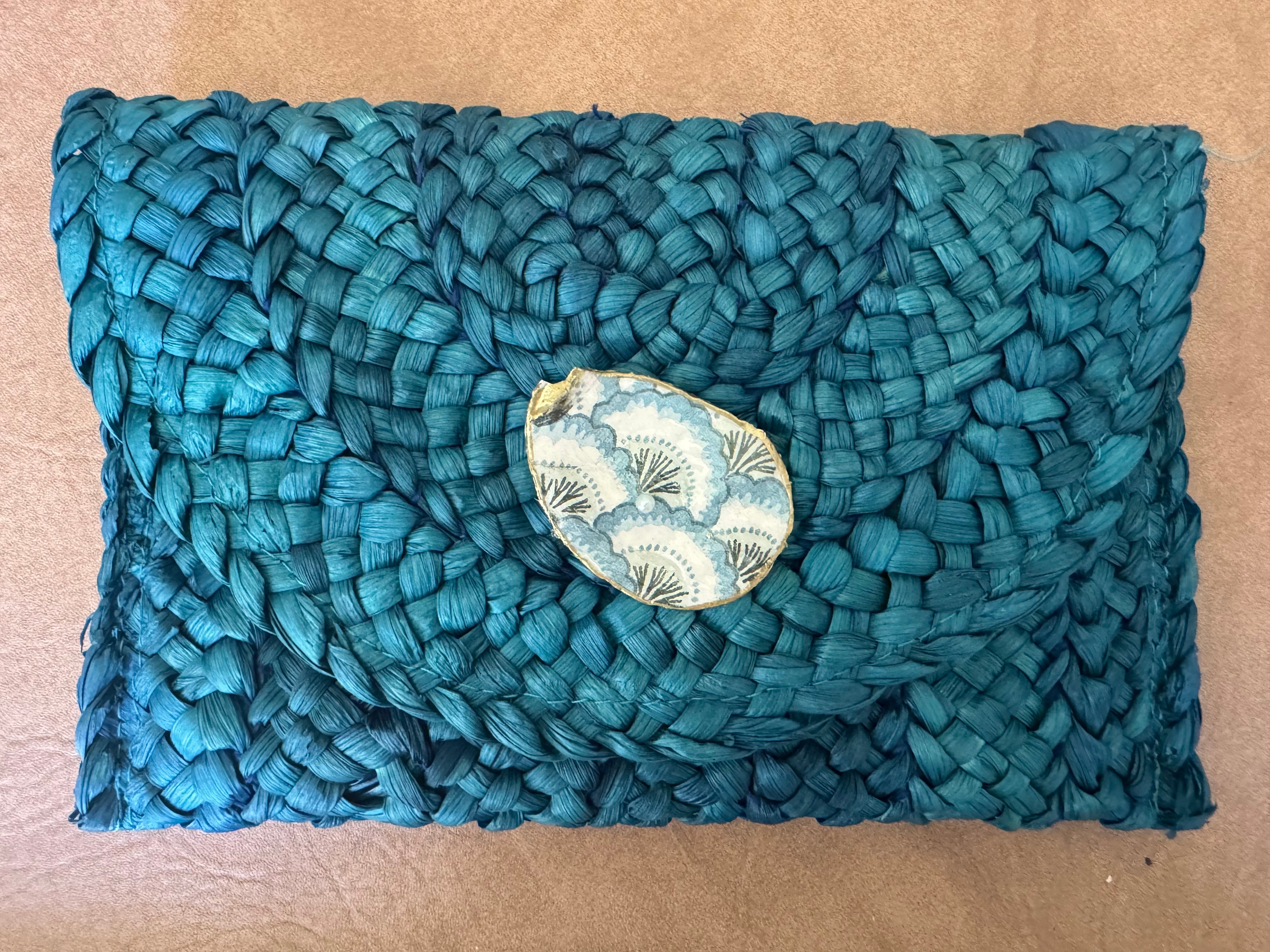 Oyster Embellished Straw Envelope Clutch - Teal with Sea Scallop
