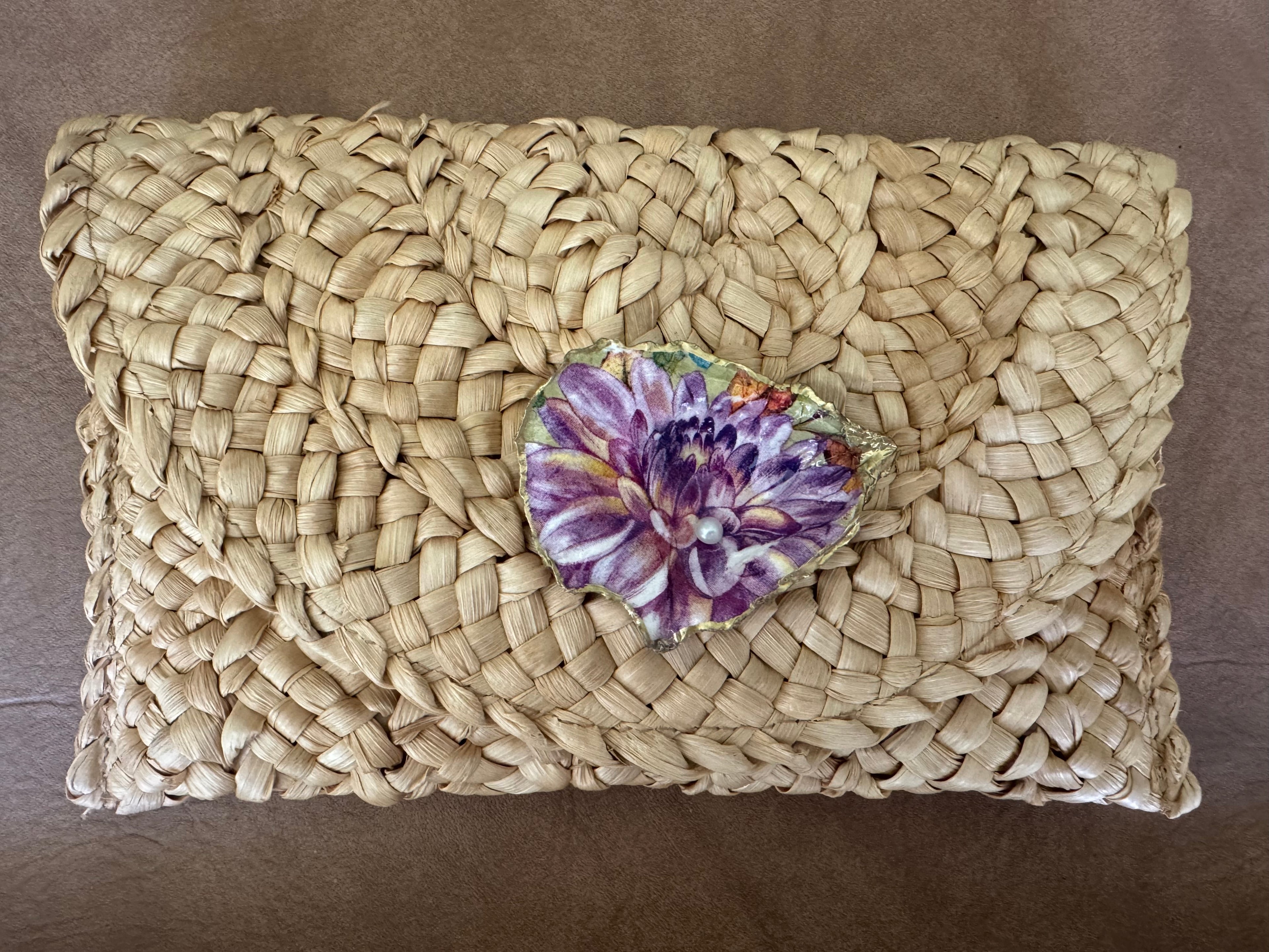 Oyster Embellished Straw Envelope Clutch - Natural with Purple Peony